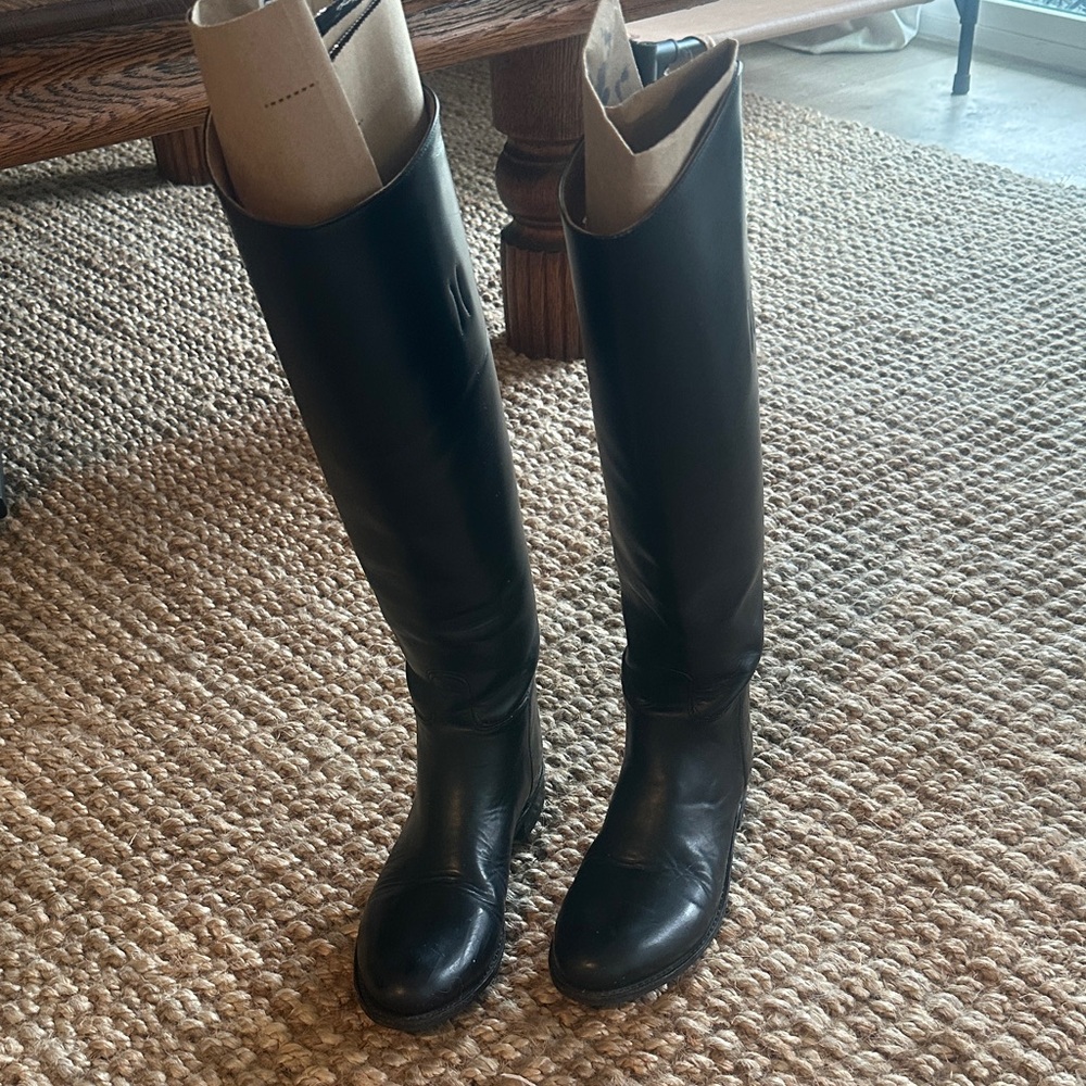 Classic Black Leather Knee-High Riding Boots
